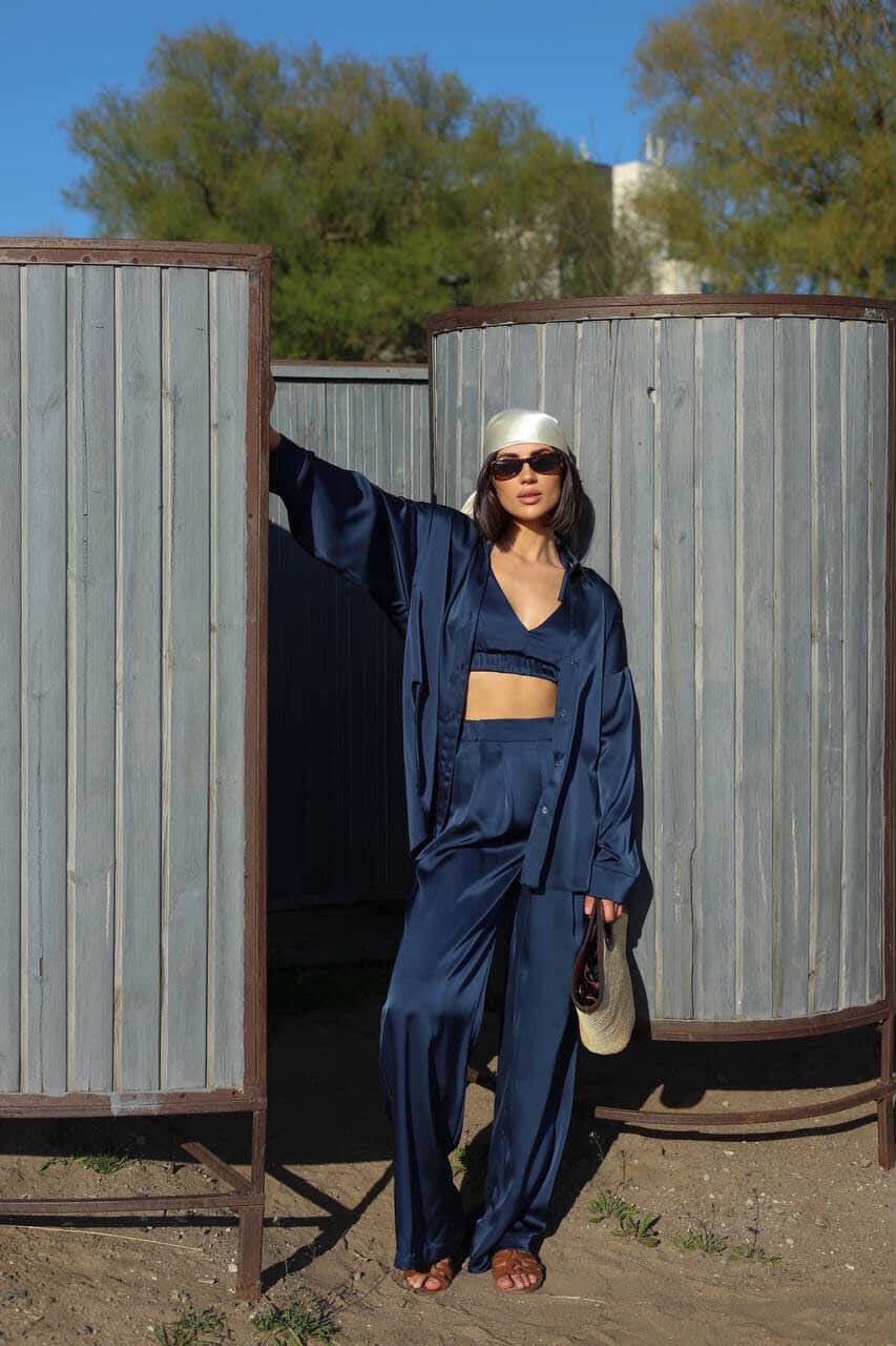 The Flow Set  - Navy Blue